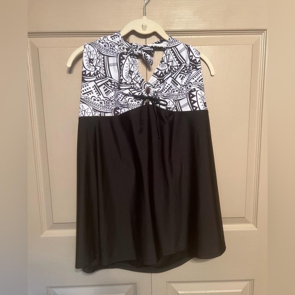 Black and White Women's Swim Top